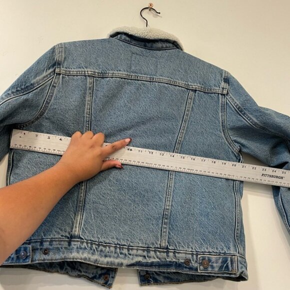 LEVI'S Women's Original Denim Jean Jacket Snap Sherpa Lined Trucker Size Large - Picture 5 of 5